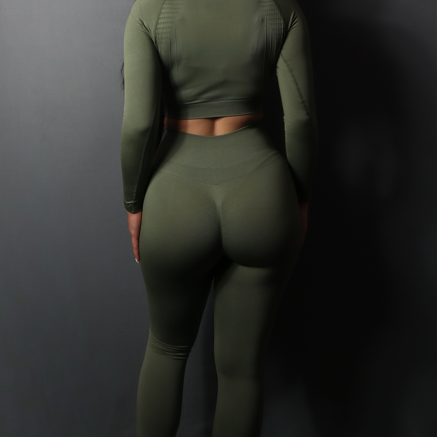 Royalty Leggings in Olive